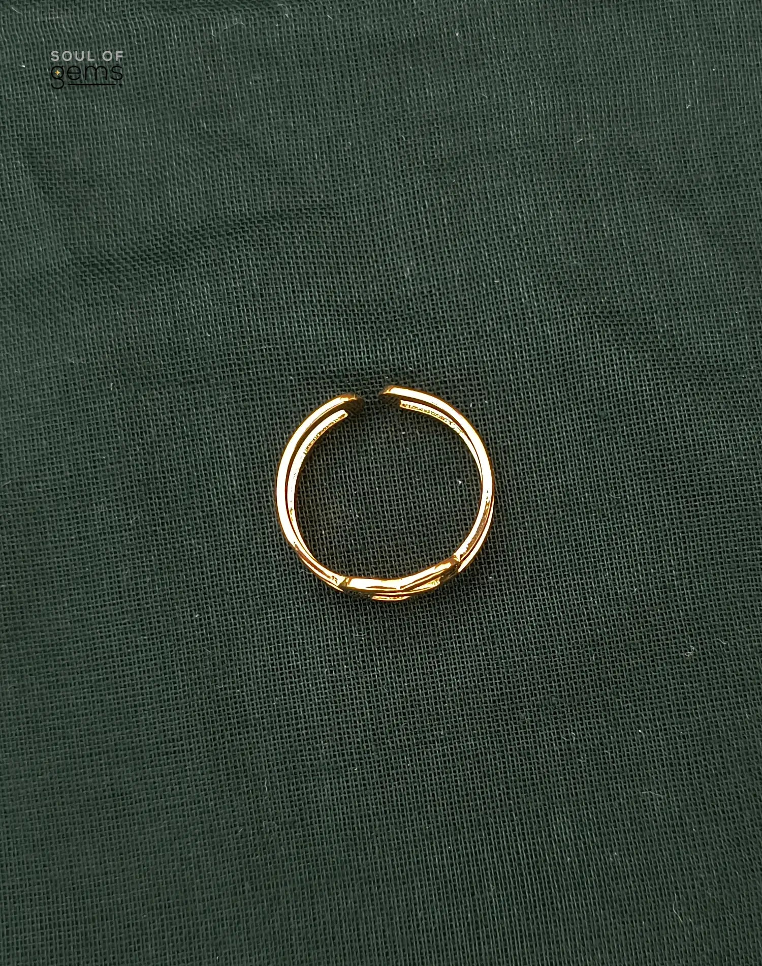 Elegant Intertwined Heart Adjustable Gold-Tone Ring